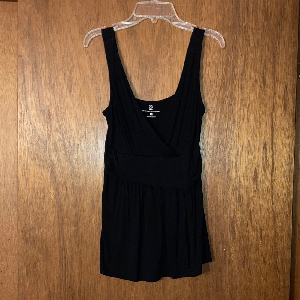 NY&Co surplice tank. Size small. Black